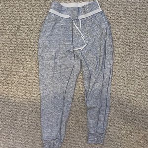 Lululemon high waisted joggers